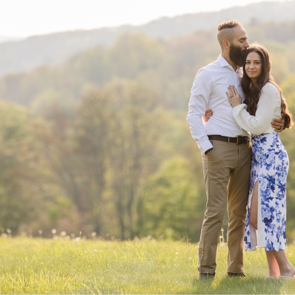 Meet your Posher Couple, Michael & Abi!
